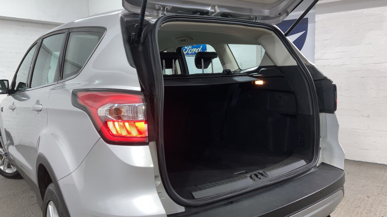 Ford Kuga 2.0 TDCi Titanium 5dr 2WD Diesel Estate